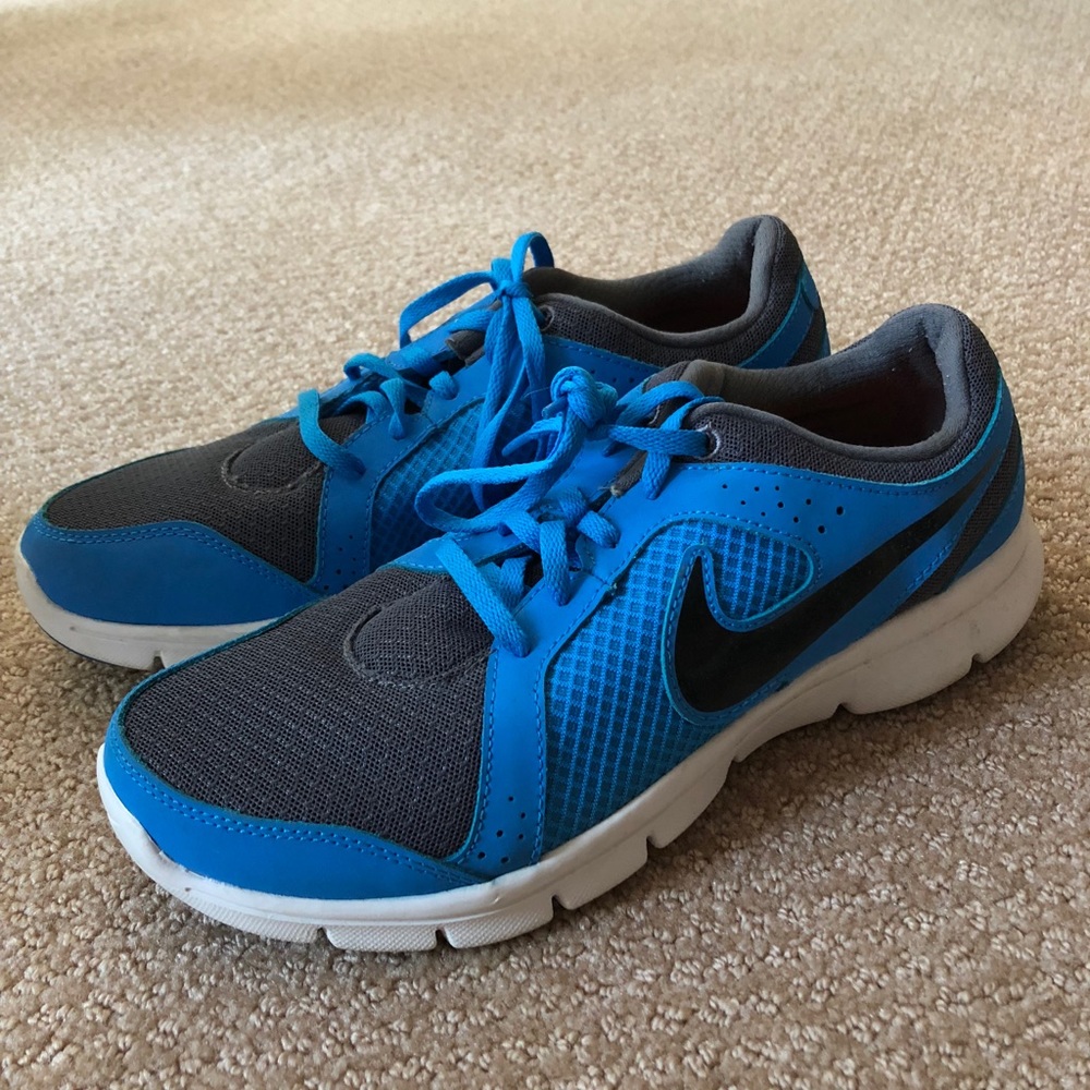 NIKE Running Sneakers